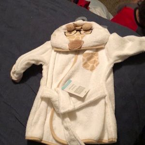 Baby hooded giraffe bath robe